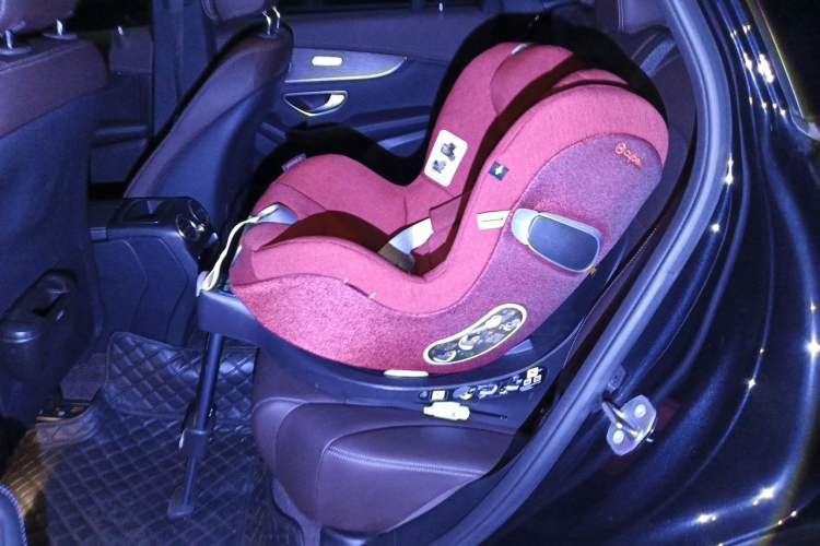 Used Mercedes-Benz GLC 2020 GLC 300 L 4MATIC Dynamic Edition Left Rear Seat