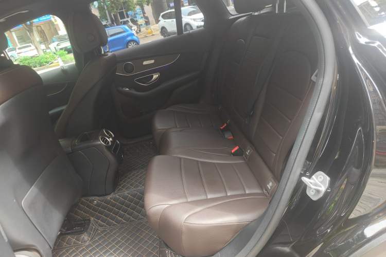 Used Mercedes-Benz GLC 2020 Facelift GLC 260 L 4MATIC Luxury Edition Left Rear Seat