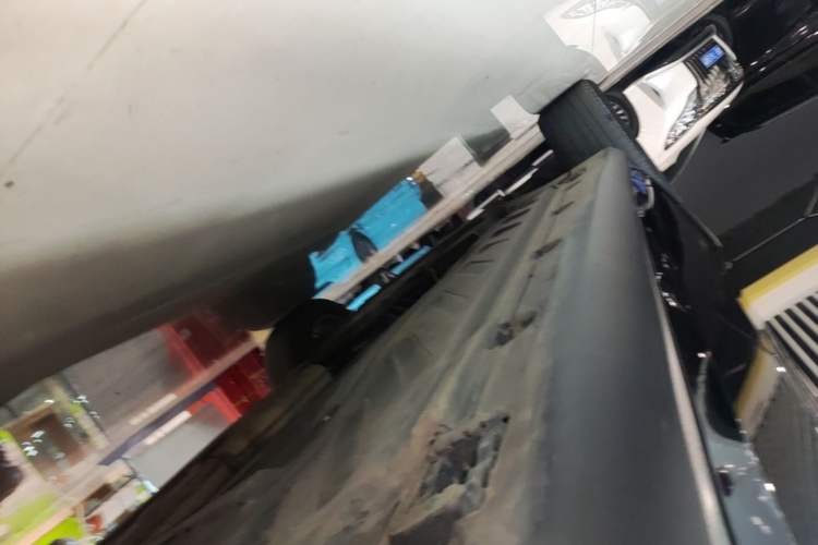 Used Mercedes-Benz GLC 2020 GLC 260 L 4MATIC Luxury Model Left Side Sill