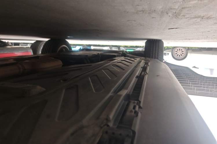 Used Mercedes-Benz GLC 2020 GLC 260 L 4MATIC Dynamic Model Left Side Sill
