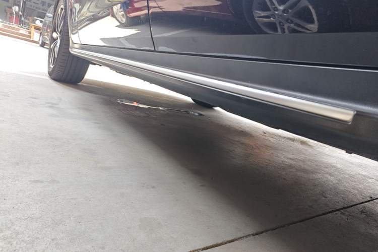 Used Mercedes-Benz GLC 2020 Facelift GLC 300 L 4MATIC Dynamic Edition Left Side Sill