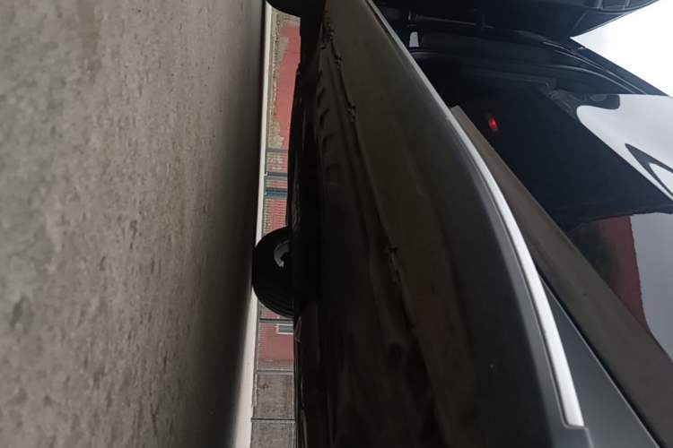 Used Mercedes-Benz GLC 2020 GLC 300 L 4MATIC Dynamic Edition Left Side Sill