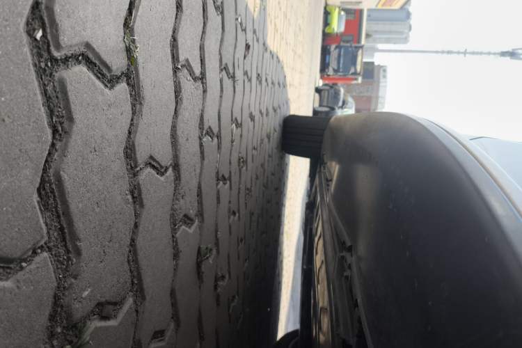 Used Mercedes-Benz GLC 2020 GLC 260 L 4MATIC Luxury Model Left Side Sill