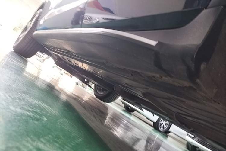 Used Mercedes-Benz GLC 2020 GLC 260 L 4MATIC Dynamic Model Left Side Sill