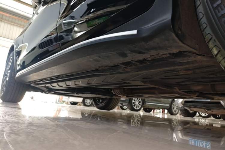 Used Mercedes-Benz GLC 2020 Facelift GLC 300 L 4MATIC Dynamic Edition Left Side Sill