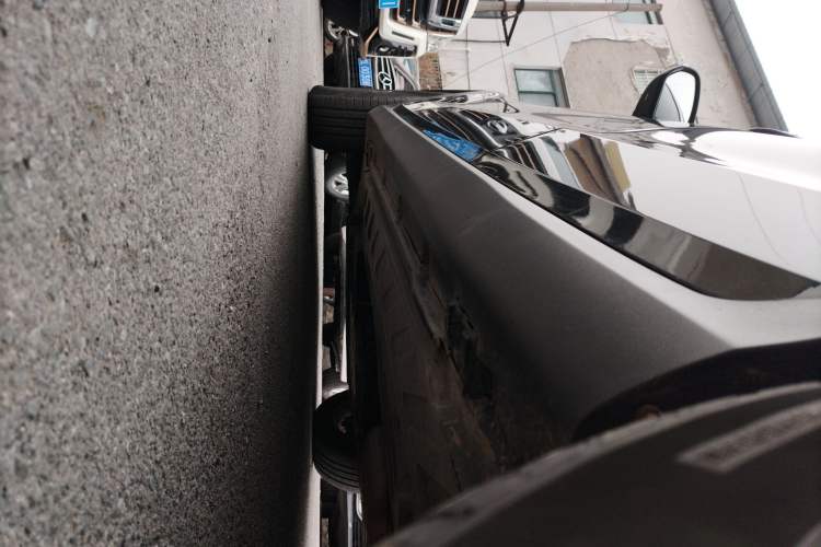Used Mercedes-Benz GLC 2020 GLC 260 L 4MATIC Dynamic Model Left Side Sill