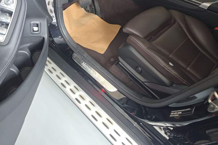 Used Mercedes-Benz GLC 2020 Facelift GLC 300 L 4MATIC Dynamic Edition Left Side Sill