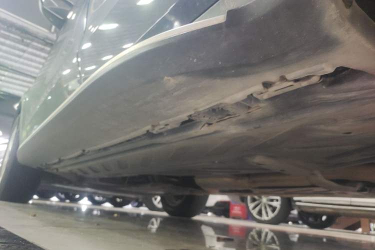 Used Mercedes-Benz GLC 2020 GLC 260 L 4MATIC Dynamic Model Left Side Sill