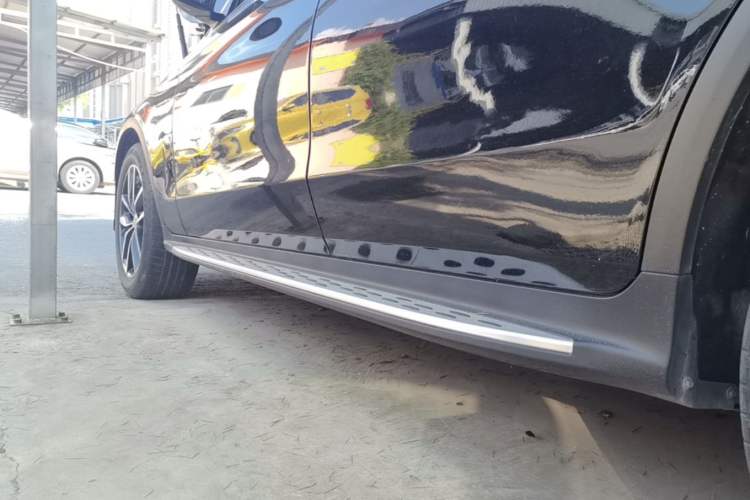 Used Mercedes-Benz GLC 2020 Facelift GLC 300 L 4MATIC Dynamic Edition Left Side Sill