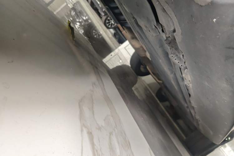 Used Mercedes-Benz GLC 2020 Facelift GLC 300 L 4MATIC Dynamic Edition Left Side Sill