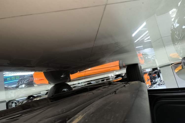 Used Mercedes-Benz GLC 2020 Facelifted GLC 260 L 4MATIC Dynamic Edition Left Side Sill