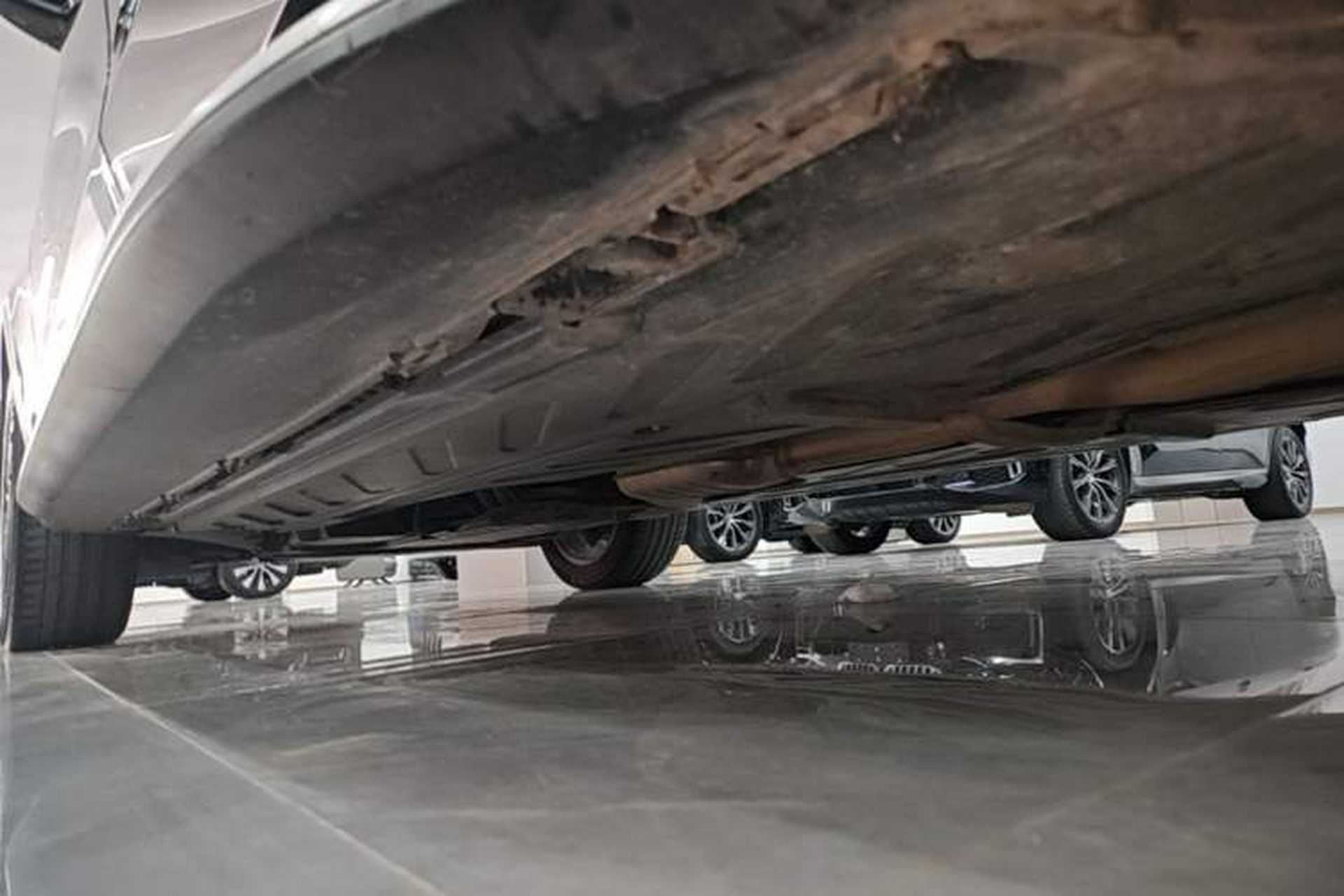 Used Mercedes-Benz GLC 2020 GLC 300 L 4MATIC Dynamic Edition Left Side Sill
