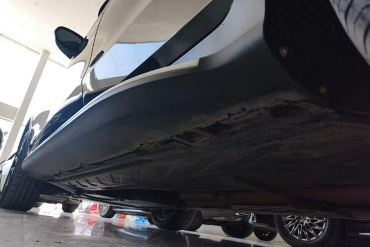 Used Mercedes-Benz GLC 2020 GLC 300 L 4MATIC Dynamic Edition Left Side Sill