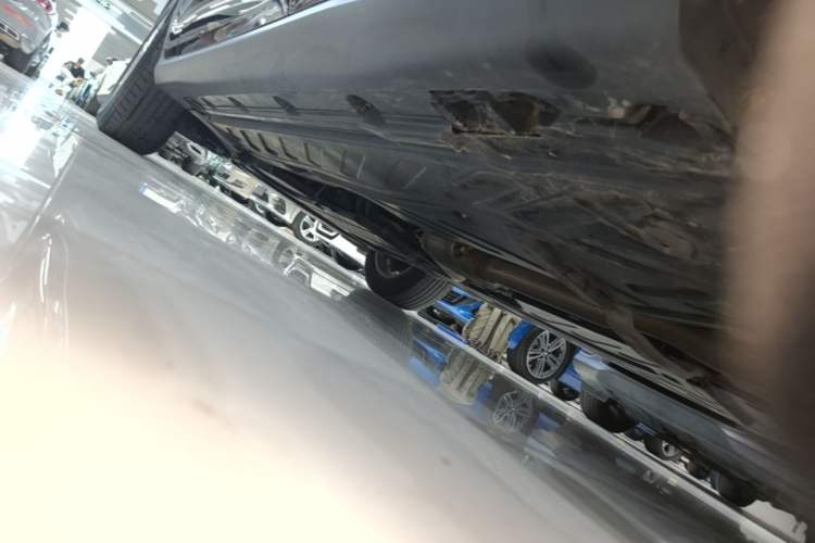 Used Mercedes-Benz GLC 2020 Facelifted GLC 260 L 4MATIC Dynamic Edition Left Side Sill