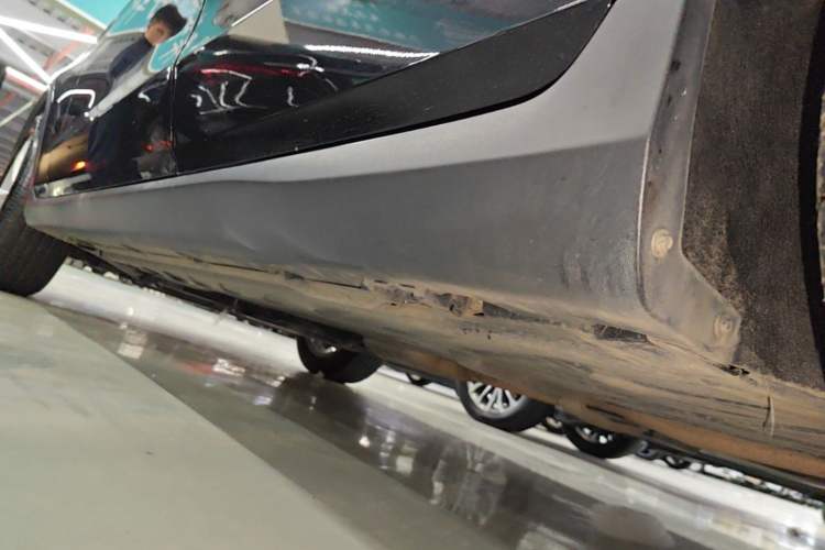 Used Mercedes-Benz GLC 2020 GLC 260 L 4MATIC Dynamic Model Left Side Sill
