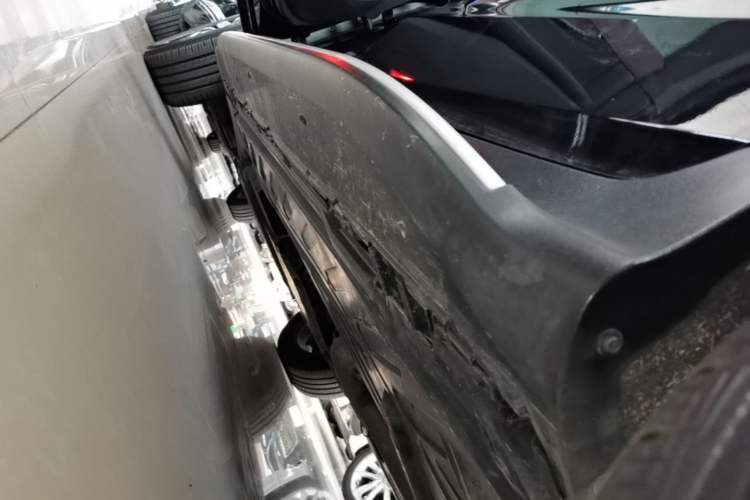 Used Mercedes-Benz GLC 2020 Facelift GLC 300 L 4MATIC Dynamic Edition Left Side Sill
