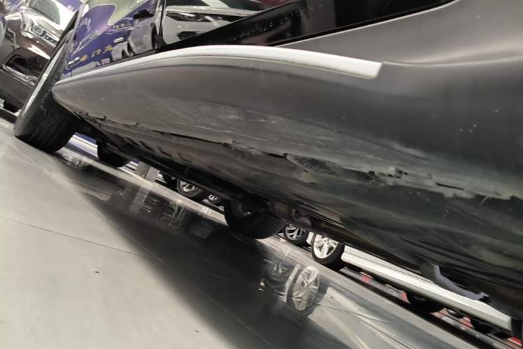 Used Mercedes-Benz GLC 2020 Facelifted GLC 260 L 4MATIC Dynamic Edition Left Side Sill