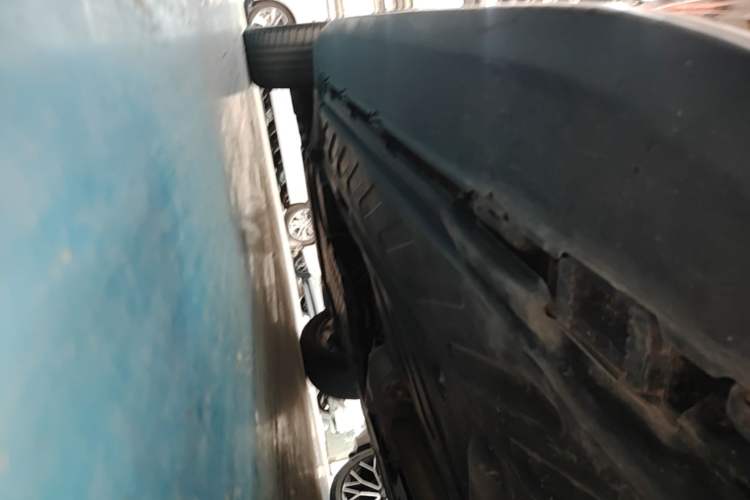 Used Mercedes-Benz GLC 2020 Facelift GLC 300 L 4MATIC Dynamic Edition Left Side Sill