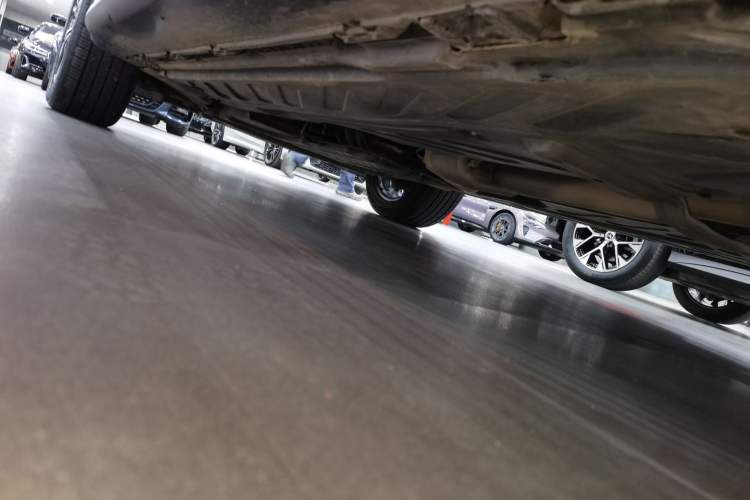 Used Mercedes-Benz GLC 2020 Facelift GLC 300 L 4MATIC Dynamic Edition Left Side Sill