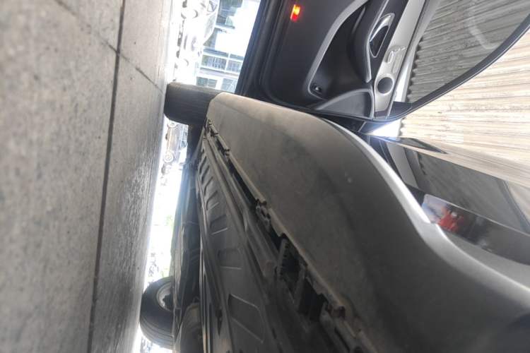 Used Mercedes-Benz GLC 2020 Facelifted GLC 260 L 4MATIC Dynamic Edition Left Side Sill