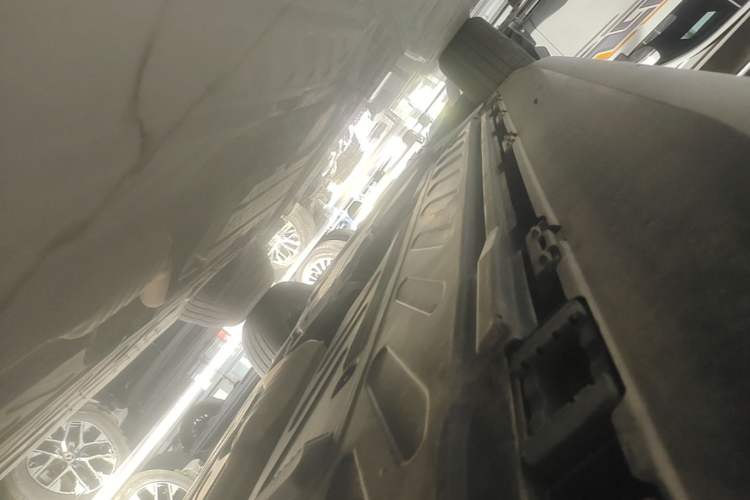 Used Mercedes-Benz GLC 2020 GLC 300 L 4MATIC Dynamic Edition Left Side Sill