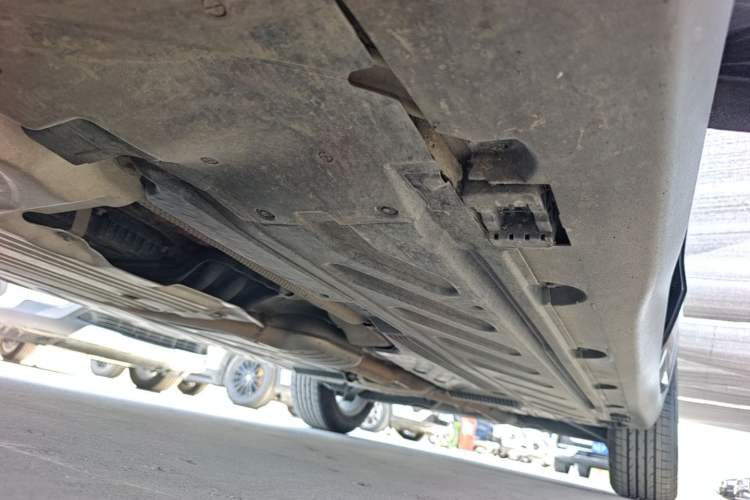 Used Mercedes-Benz GLC 2020 GLC 260 L 4MATIC Dynamic Model Left Side Sill