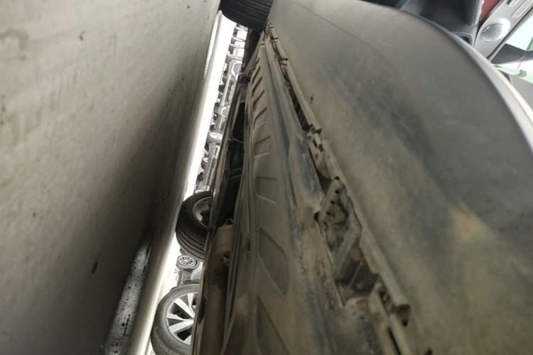 Used Mercedes-Benz GLC 2020 Facelift GLC 300 L 4MATIC Dynamic Edition Left Side Sill