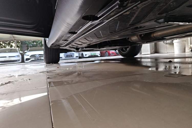 Used Mercedes-Benz GLC 2020 Facelifted GLC 260 L 4MATIC Dynamic Edition Left Side Sill