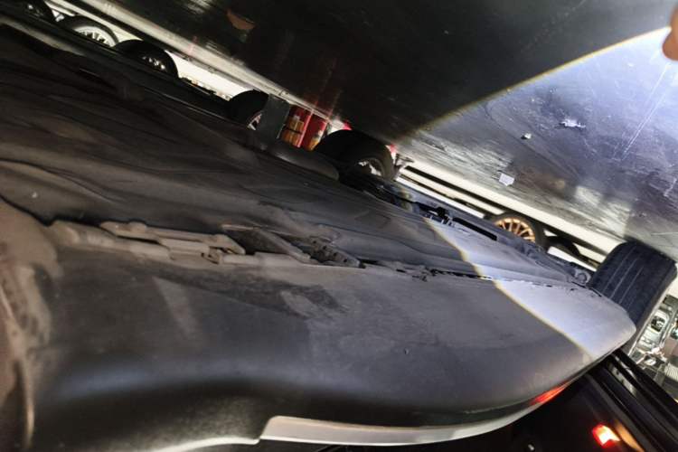 Used Mercedes-Benz GLC 2020 GLC 260 L 4MATIC Luxury Model Left Side Sill