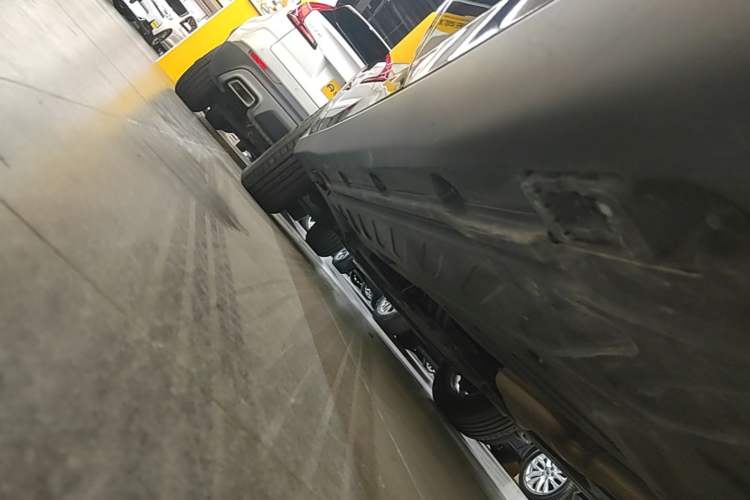 Used Mercedes-Benz GLC 2020 GLC 260 L 4MATIC Luxury Model Left Side Sill