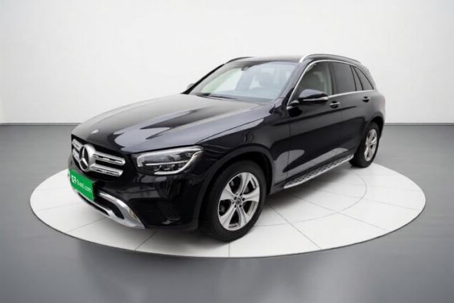 Ojetý Mercedes-Benz GLC 2020 GLC 260 L 4MATIC Dynamic Model