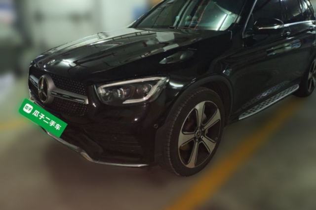 Ojetý Mercedes-Benz GLC 2020 GLC 300 L 4MATIC Luxury Model
