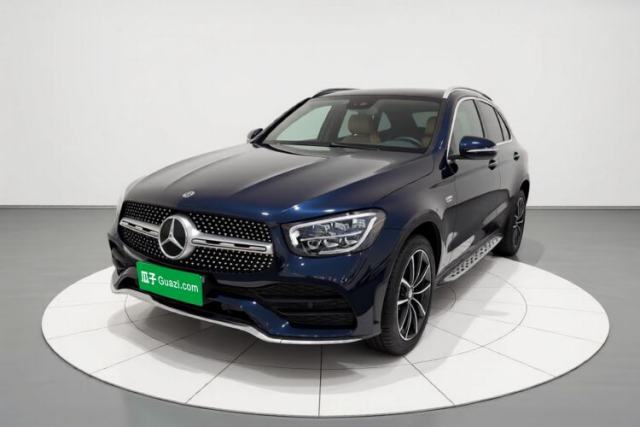 Ojetý Mercedes-Benz GLC 2020 GLC 300 L 4MATIC Dynamic Edition