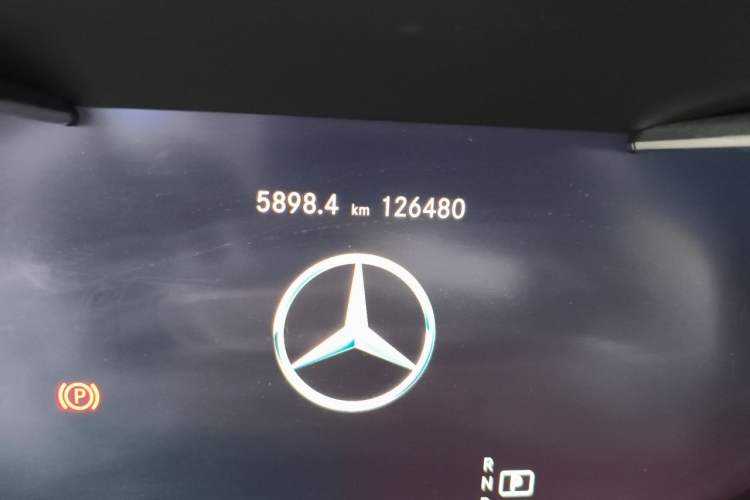 Used Mercedes-Benz GLC 2020 Facelift GLC 300 L 4MATIC Dynamic Edition Odometer Close Up