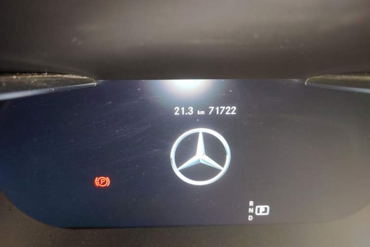 Used Mercedes-Benz GLC 2020 Facelifted GLC 260 L 4MATIC Dynamic Edition Odometer Close Up