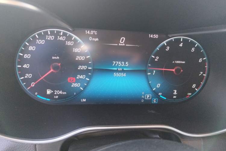 Used Mercedes-Benz GLC 2020 Facelift GLC 260 L 4MATIC Luxury Edition Odometer Close Up