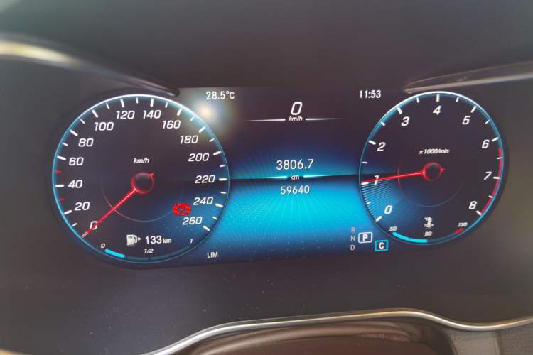 Used Mercedes-Benz GLC 2020 Facelift GLC 260 L 4MATIC Luxury Edition Odometer Close Up