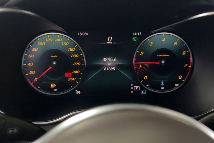 Used Mercedes-Benz GLC 2020 Facelift GLC 260 L 4MATIC Luxury Edition Odometer Close Up