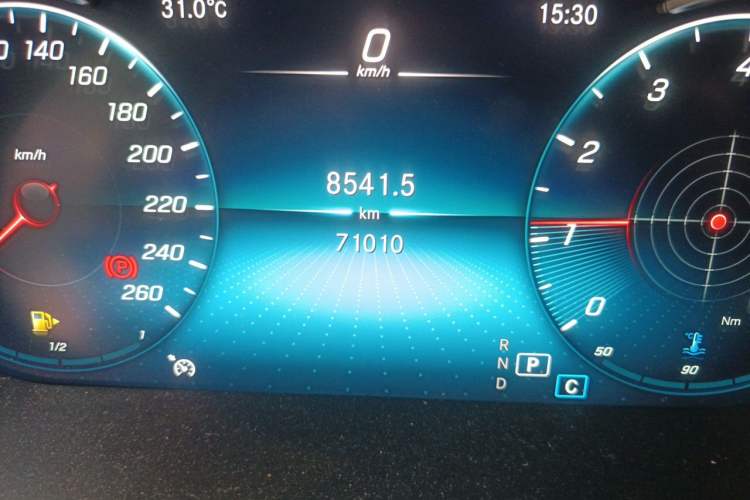 Used Mercedes-Benz GLC 2020 GLC 260 L 4MATIC Luxury Model Odometer Close Up