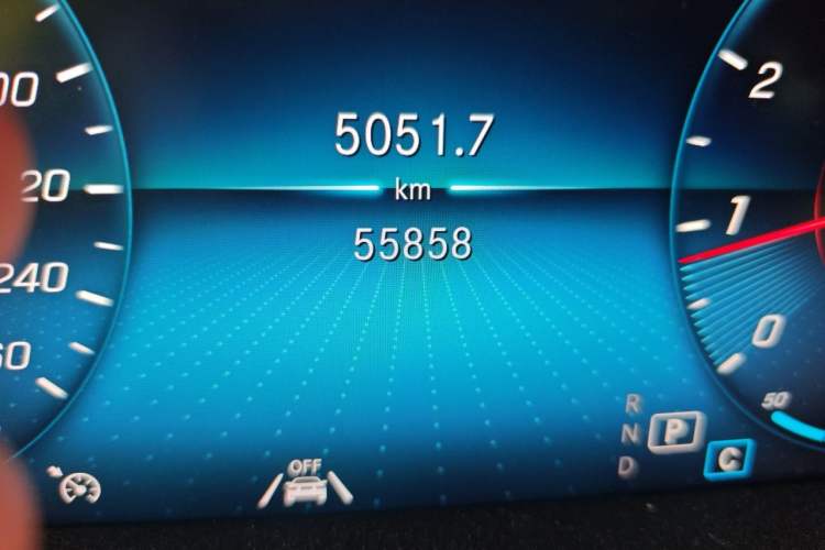 Used Mercedes-Benz GLC 2020 Facelift GLC 300 L 4MATIC Dynamic Edition Odometer Close Up