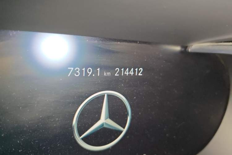 Used Mercedes-Benz GLC 2020 Facelifted GLC 260 L 4MATIC Dynamic Edition Odometer Close Up
