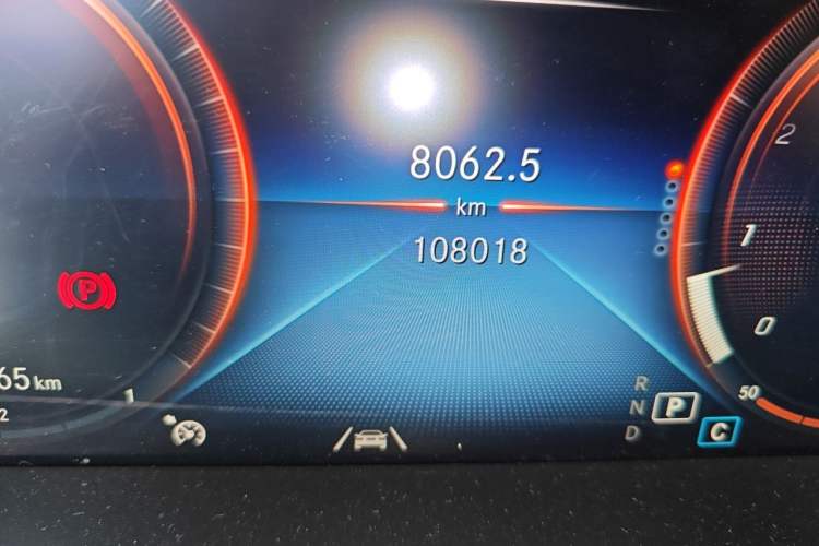 Used Mercedes-Benz GLC 2020 Facelift GLC 300 L 4MATIC Dynamic Edition Odometer Close Up