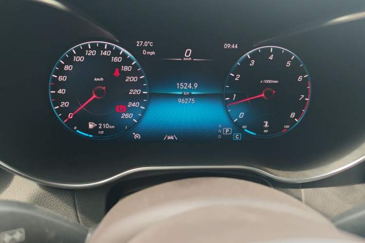 Used Mercedes-Benz GLC 2020 Facelift GLC 300 L 4MATIC Dynamic Edition Odometer Close Up