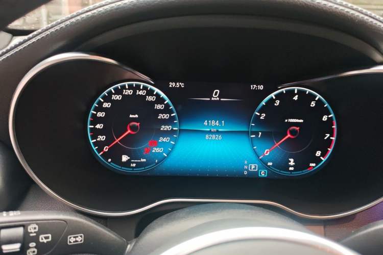 Used Mercedes-Benz GLC 2020 GLC 300 L 4MATIC Luxury Model Odometer Close Up