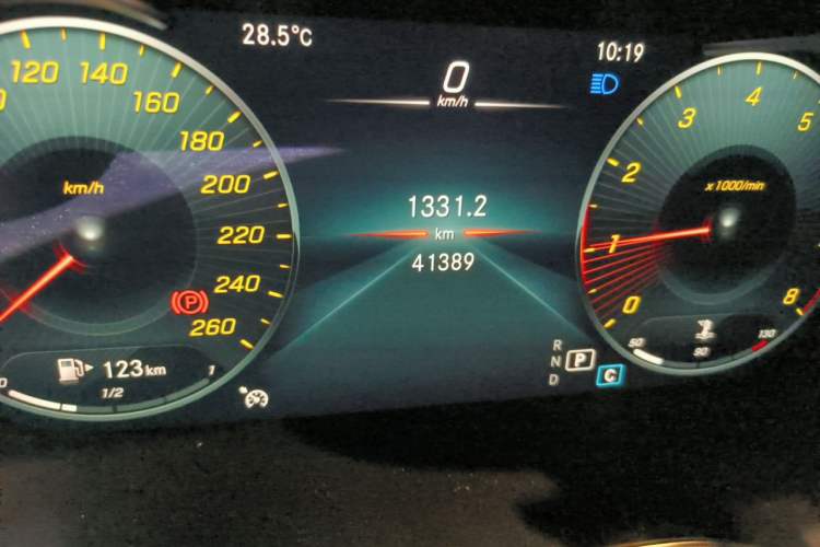 Used Mercedes-Benz GLC 2020 GLC 260 L 4MATIC Luxury Model Odometer Close Up