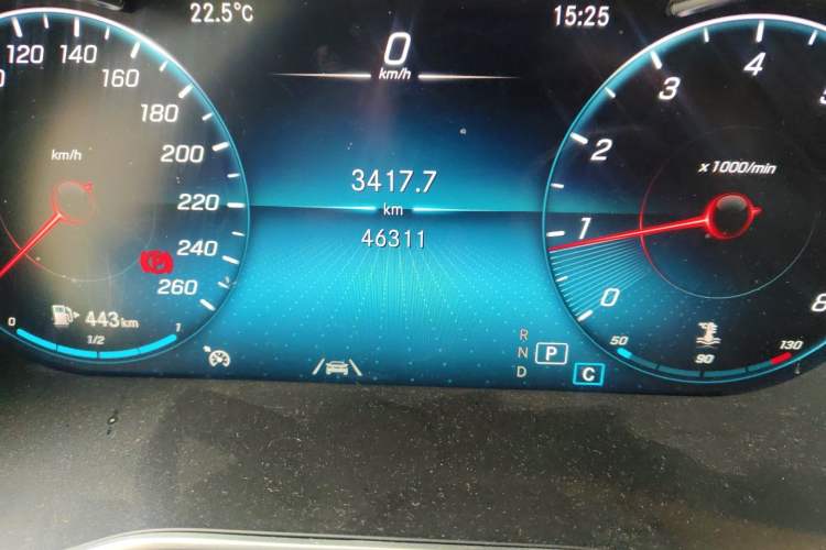 Used Mercedes-Benz GLC 2020 GLC 300 L 4MATIC Dynamic Edition Odometer Close Up