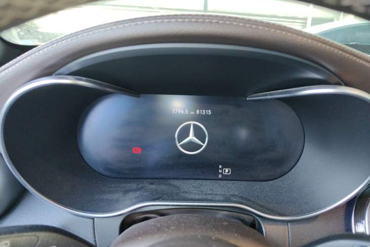 Used Mercedes-Benz GLC 2020 Facelift GLC 260 L 4MATIC Luxury Edition Odometer Close Up