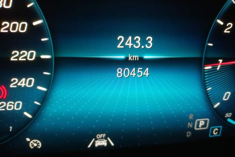 Used Mercedes-Benz GLC 2020 Facelift GLC 300 L 4MATIC Dynamic Edition Odometer Close Up