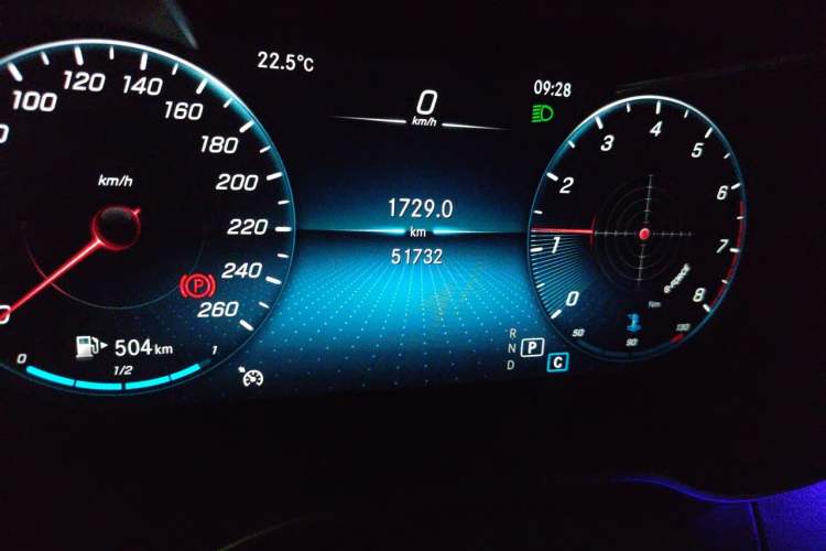 Used Mercedes-Benz GLC 2020 Facelifted GLC 260 L 4MATIC Dynamic Edition Odometer Close Up