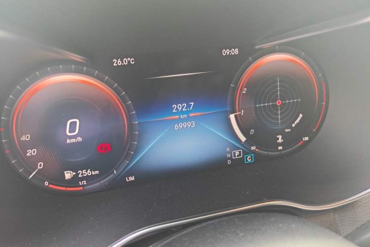 Used Mercedes-Benz GLC 2020 Facelifted GLC 260 L 4MATIC Dynamic Edition Odometer Close Up